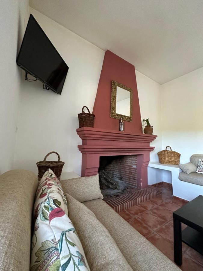 קזאיה דה לה סיירה Cortijo Rural Flor De Cazalla מראה חיצוני תמונה